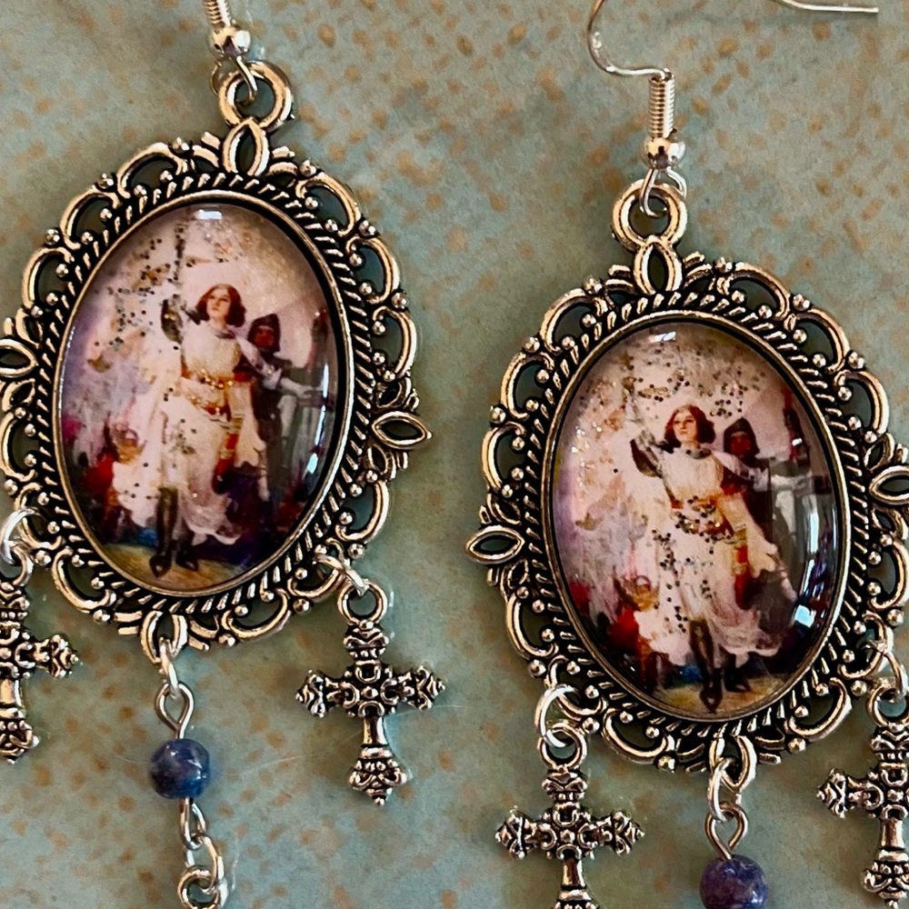 Joan of Arc Vintage Style Earrings Art Cameo Earrings - Picture 12 of 17